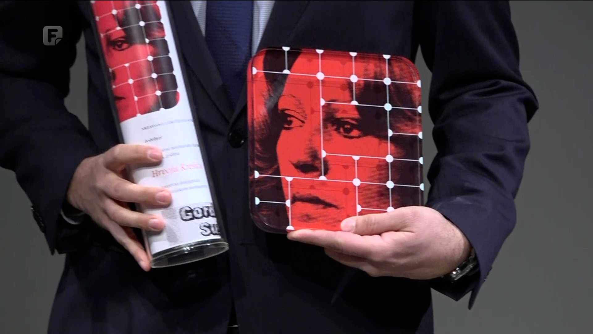 Hrvoju Krešiću uručena nagrada "Gordana Suša"